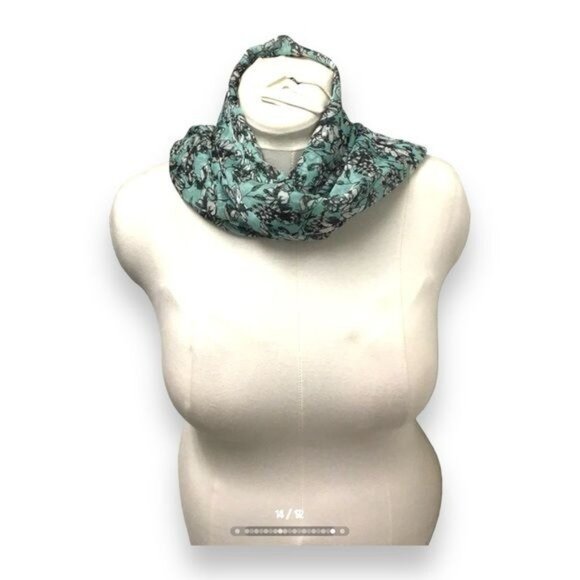 Cejon Vintage Women’s Long All-Over Floral Print Chiffon Scarf, Aqua, OSFA - Picture 3 of 8